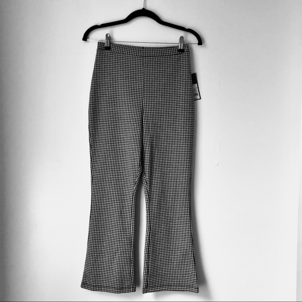 Xhilaration cropped flare houndstooth pants